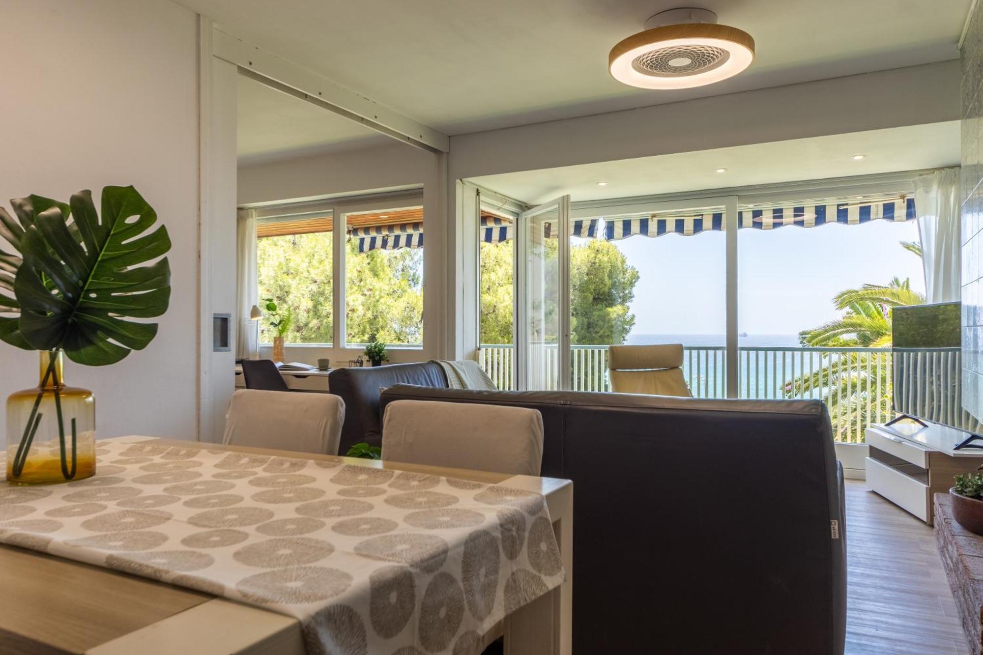 Verd I Blau - Amb Piscina Apartamento